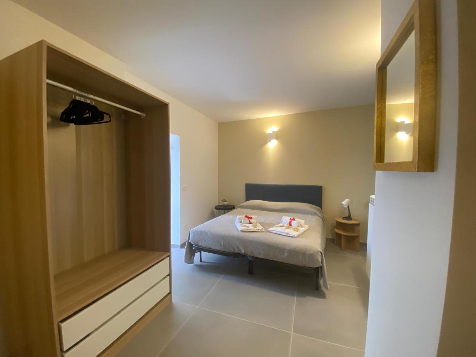 Crysas Home Assoro Bagian luar foto